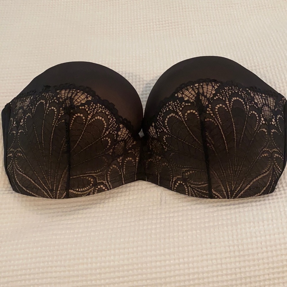 NWT Wonderbra Ultimate Strapless Push-Up